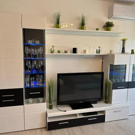 Balchill Medences Apartman 公寓 希欧福克